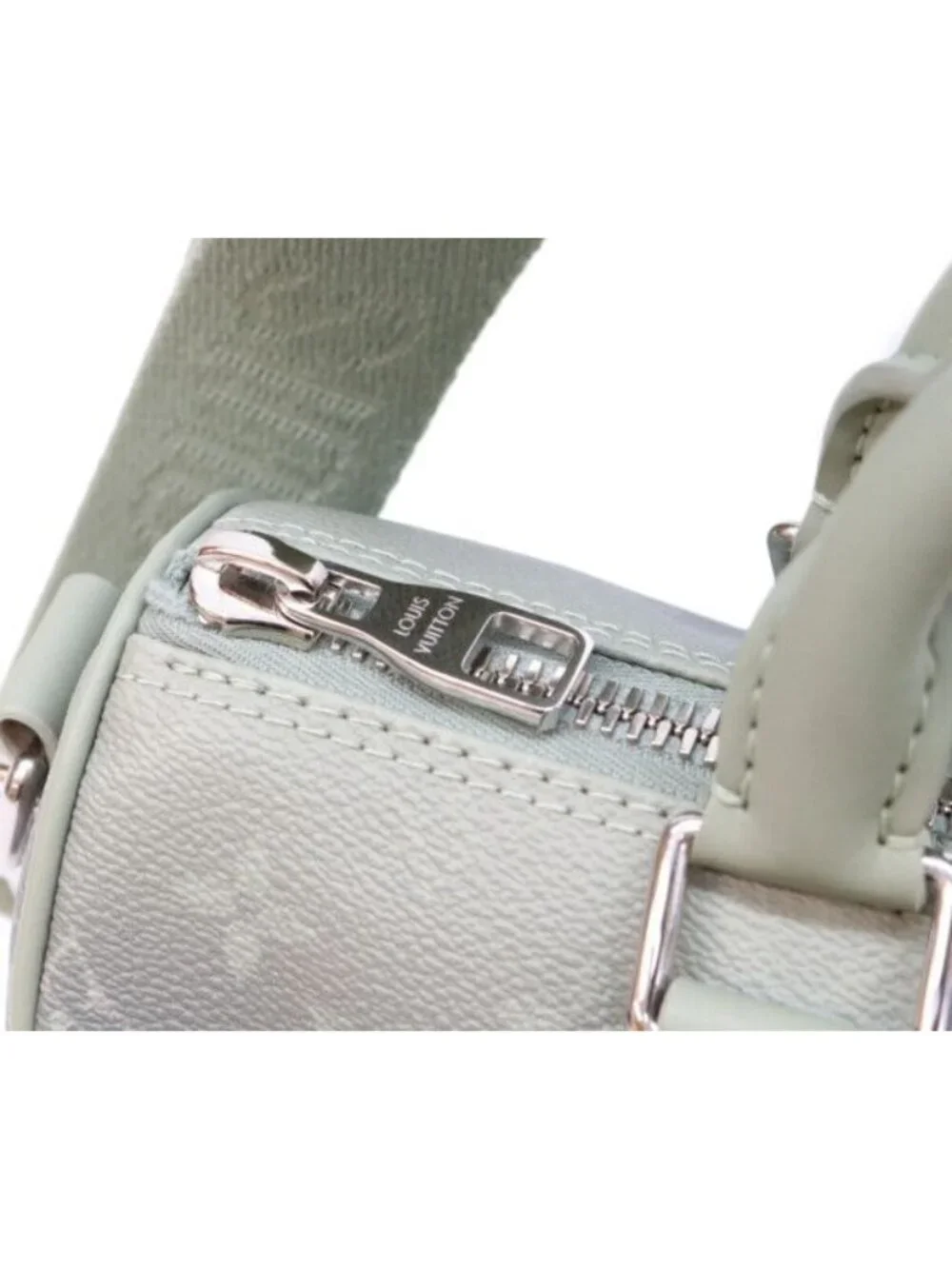 Louis Vuitton Monogram Gradient LV Fall Keepall Bandouliere 25 Boston